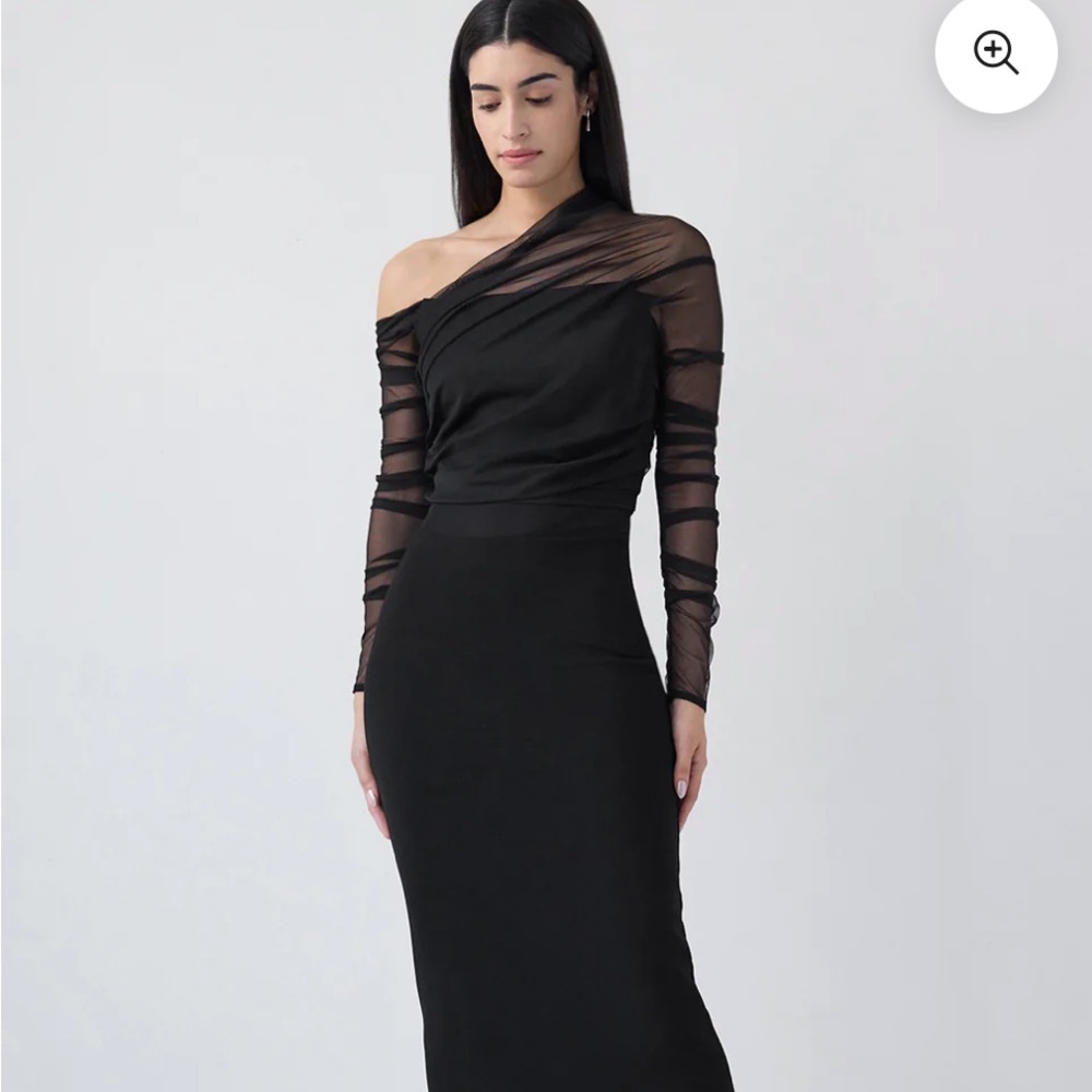 Elegant Black One-Shoulder Dress with Sheer Sleeve - Picture 6 of 8